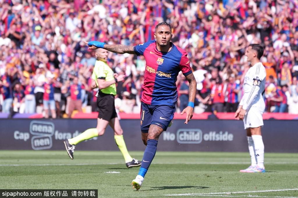 正版皇冠信用网开户_赛季四杀正版皇冠信用网开户！西甲-姆巴佩戴帽拉菲2球 巴萨4-3皇马7分领跑
