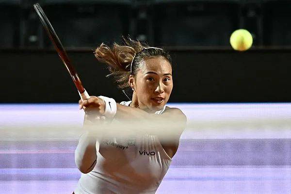 mos011皇冠开户网址_痛失好局!郑钦文1比2惜败高芙mos011皇冠开户网址,无缘决赛