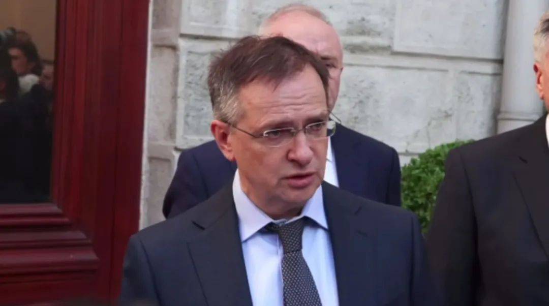 如何注册皇冠足球代理_俄方披露：1212具冷冻保存乌军士兵遗体运抵交换区域