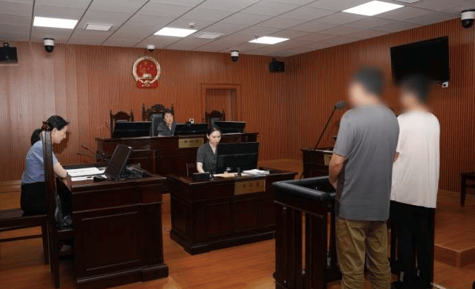 皇冠信用網要押金吗 _邀请好友到自家小院坐坐皇冠信用網要押金吗 ,男子竟掏出这种东西招待!法院判决