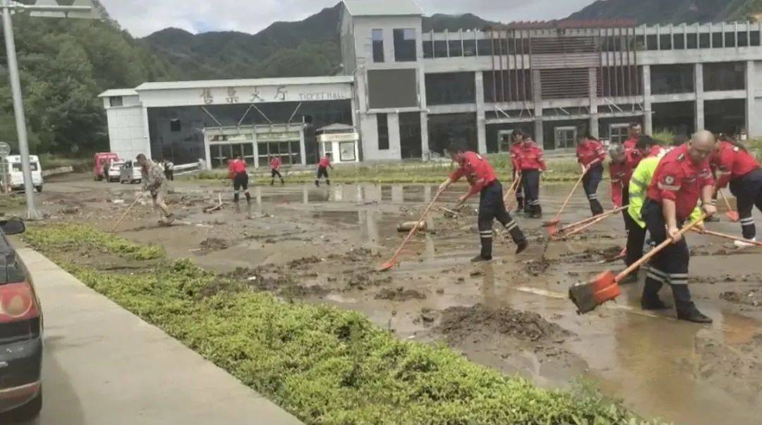 立陶宛甲组联赛_三四个小时下了200毫米！洛阳栾川、嵩县暴雨立陶宛甲组联赛，多部门第一时间现场救援，800多名游客被疏散