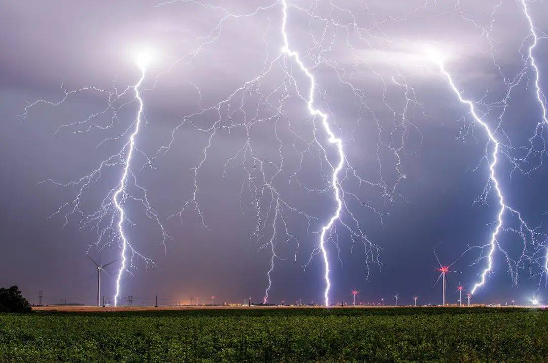 介绍个皇冠信用網网址_预警升级！上海大暴雨持续…还要连下10天！雷电已致2起惨剧介绍个皇冠信用網网址，警惕