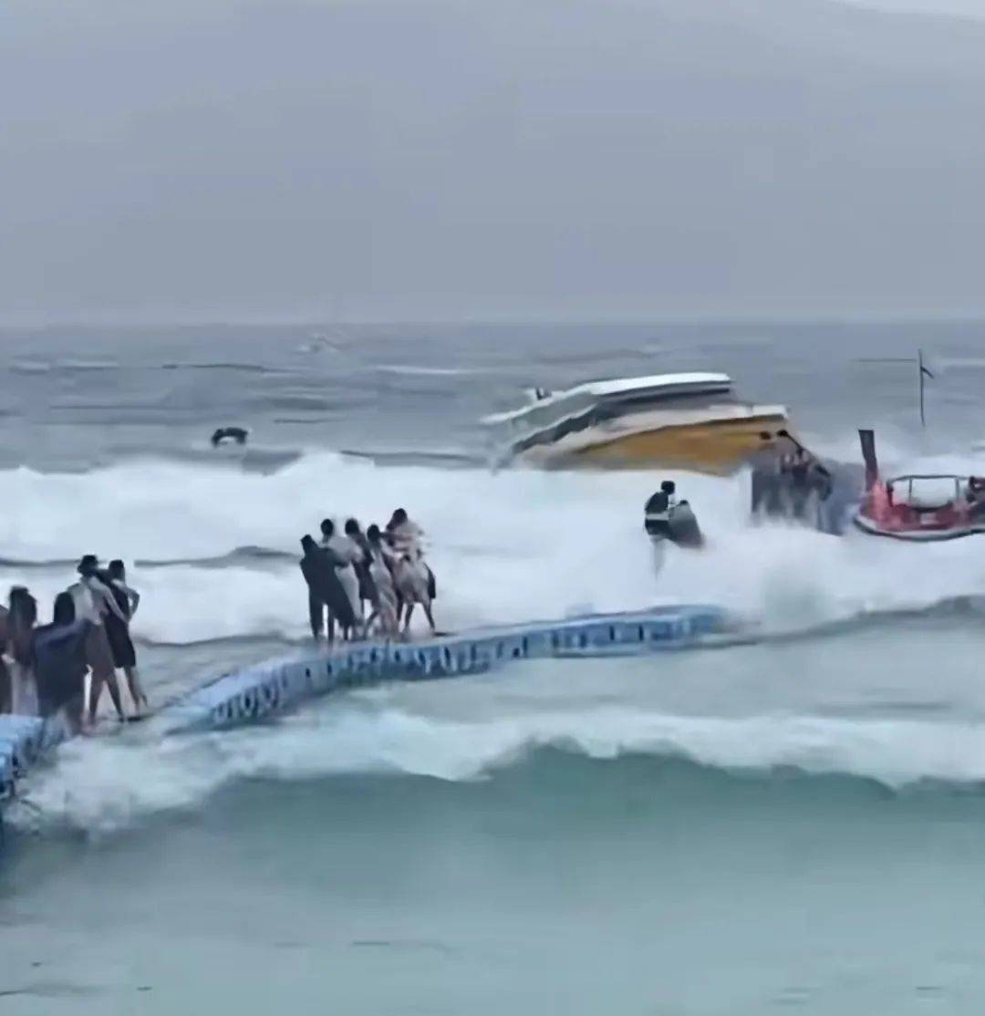 皇冠信用网代理_中国女游客被砸身亡!女儿崩溃:原定明天回国皇冠信用网代理,刚退休的年纪,意外先到了!