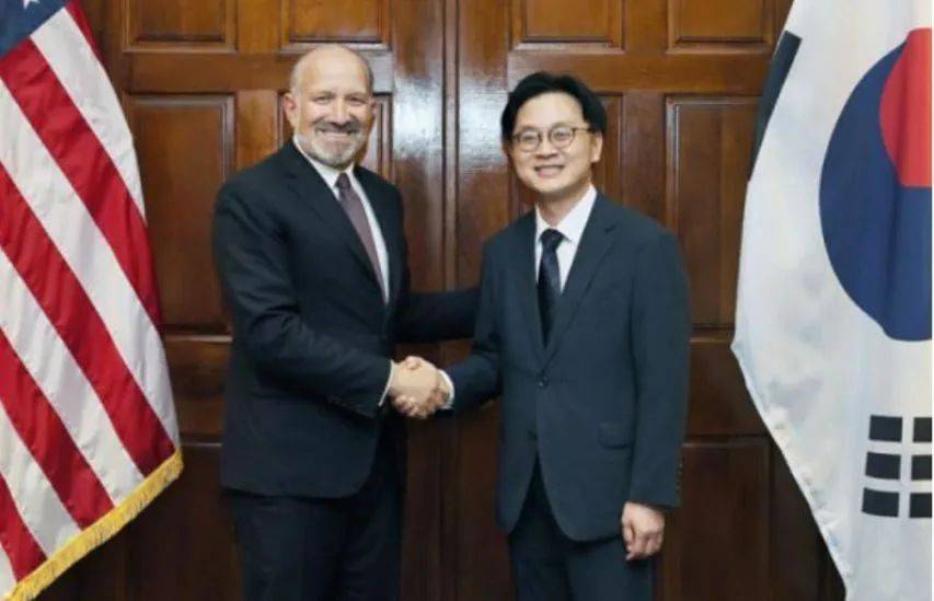 五大联赛冠军
_选中国还是选美国？拒绝中方九三阅兵邀请后五大联赛冠军
，李在明转头将连访两国，野心暴露无疑！