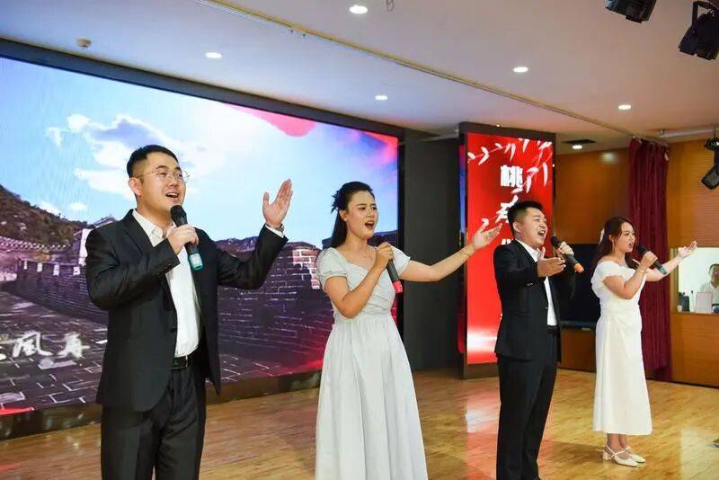 罗马尼亚甲组联赛_忻州市长征小学庆祝第41个教师节