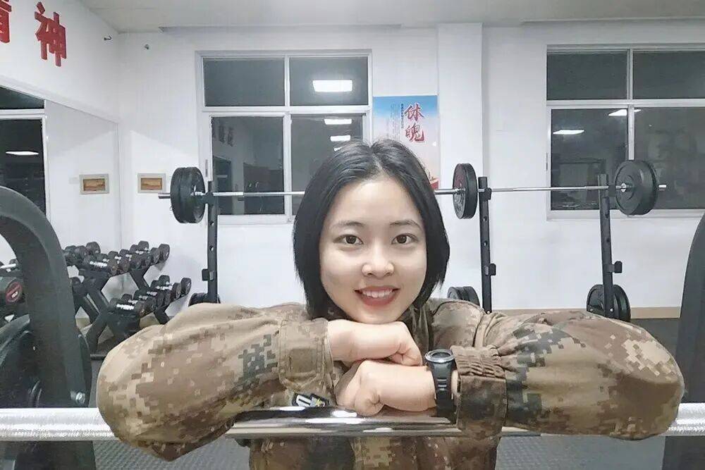 皇冠信用网出租_周楚瀚皇冠信用网出租，保送提干！