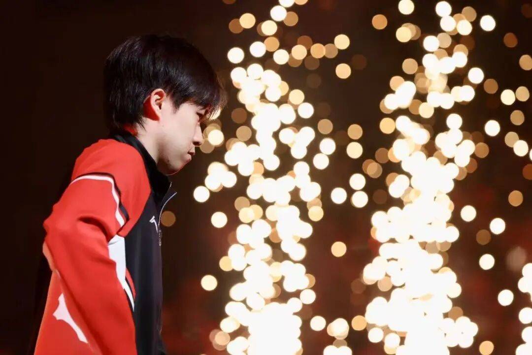 皇冠登3代理申请_孙颖莎、王曼昱女单争金皇冠登3代理申请，王楚钦、向鹏挺进男单4强 | WTT中国大满贯