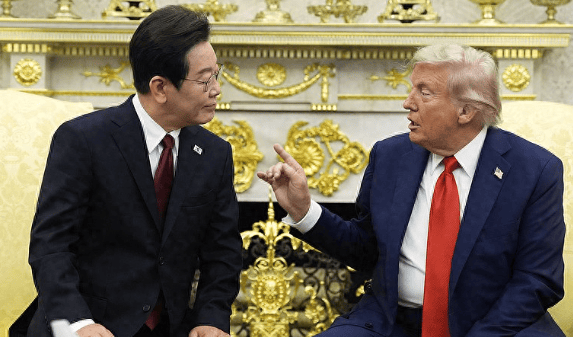 皇冠体育App下载
_中方忍耐5天后皇冠体育App下载
，对美打响“第二枪”，交易已全面冻结，中美相互征费！韩总统室上门求情