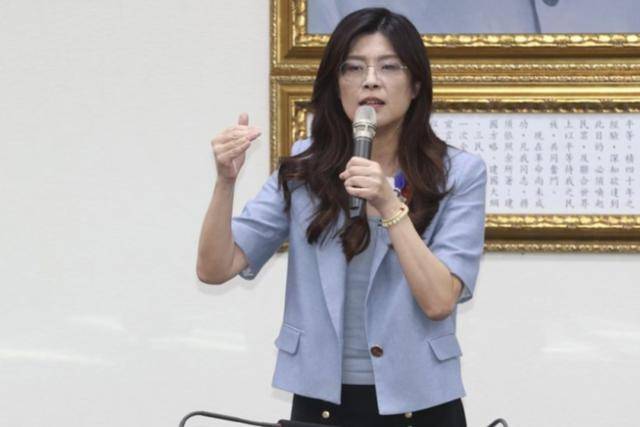 皇冠信用网出租
_国民党惊变！郑丽文掀翻“旧势力”皇冠信用网出租
，两岸迎来最大变数？