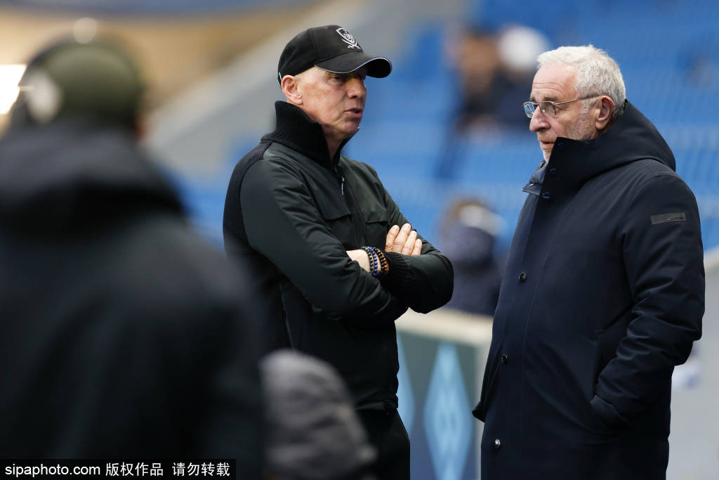 皇冠信用網代理登3
_心系球队！王燊超世界波破门时皇冠信用網代理登3
，镜头拍到武磊在看台观战比赛