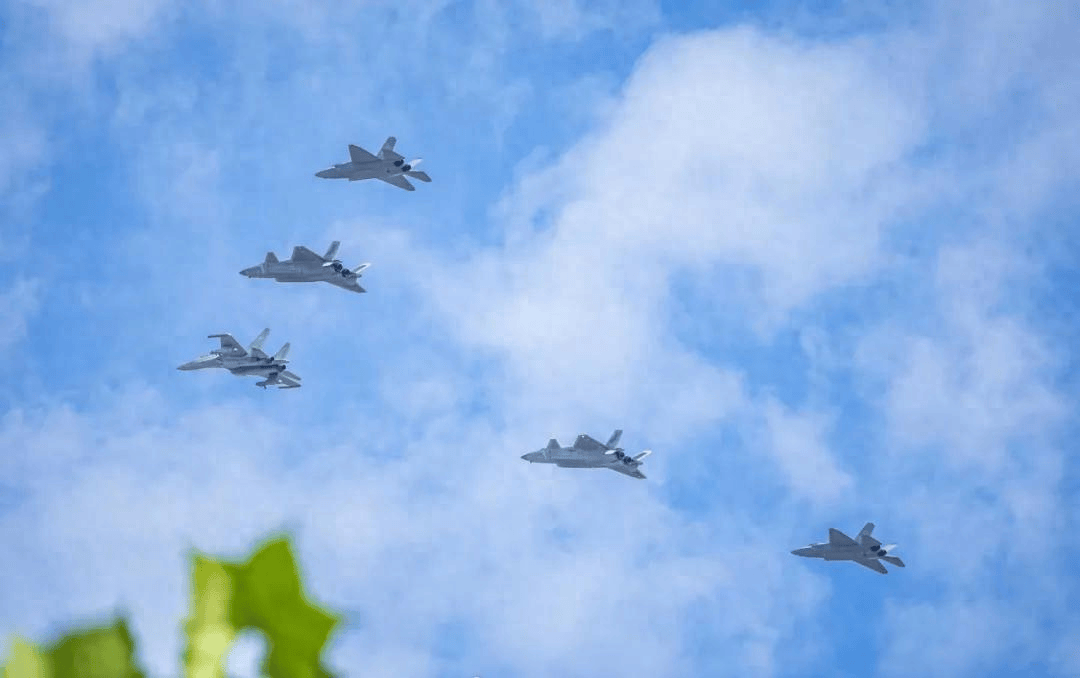 皇冠皇冠代理平台
_高市早苗通知全球皇冠皇冠代理平台
，不撤回涉台言论，话音刚落，解放军攻击11亮相