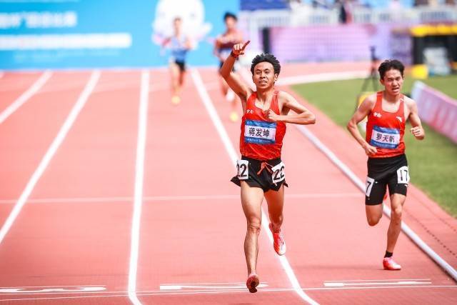 皇冠信用網去哪里弄
_率先冲线却因“配合犯规”被罚皇冠信用網去哪里弄
！十五运会男子万米“看门道”