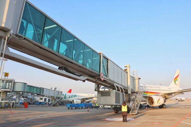 欧洲附加赛D组
_扬泰机场拉萨航线成功首航欧洲附加赛D组
，扬泰两市与雪域高原架起空中金桥