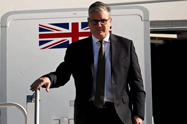 皇冠信用网在线注册_中方第1击即王炸皇冠信用网在线注册，英首相访华泡汤！英国宣布：从中国周边后撤