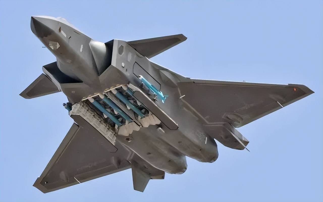 皇冠会员如何申请_中航官宣：歼-20S具备对地、对海打击能力皇冠会员如何申请，可与无人机协同作战！