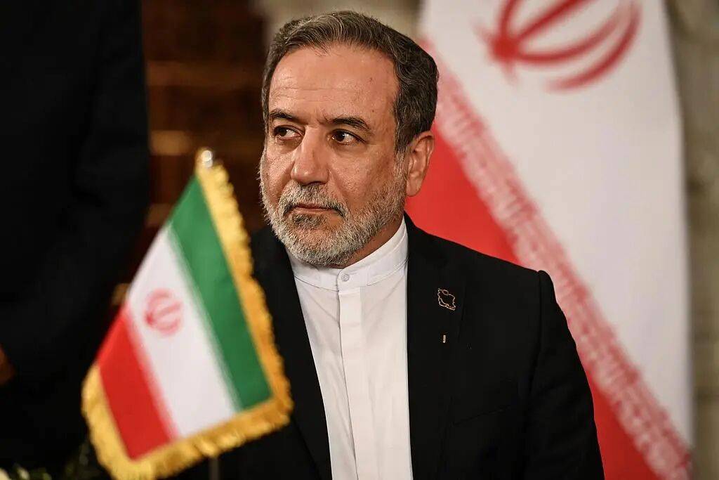 皇冠登3注册_伊朗外长：伊朗掌握许多材料皇冠登3注册，可证明美国和以色列介入了伊朗国内的“恐怖活动”