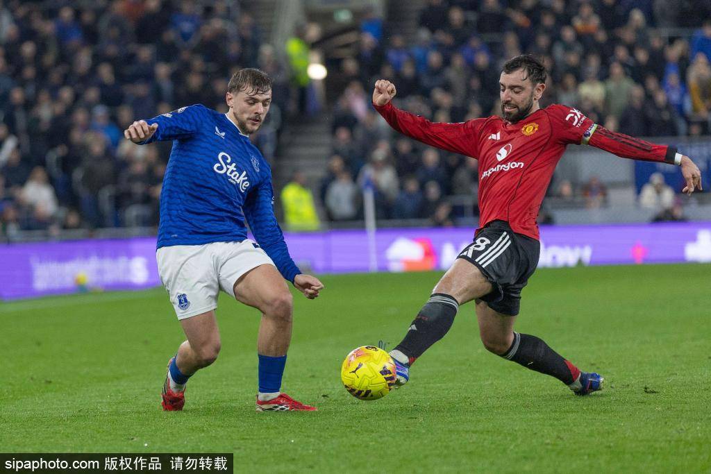 皇冠信用盘代理出租 _曼联3-1战胜维拉：B费与胖虎双双9分皇冠信用盘代理出租 ，球队战术再获成功